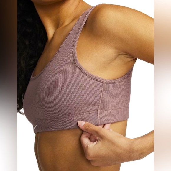 Nike Alate All U Light Support Lightly Lined Ribbed Sport Bra in Smokey Mauve L - Picture 3 of 6